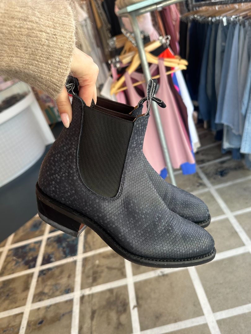 RM WILLIAMS Boots, 7
