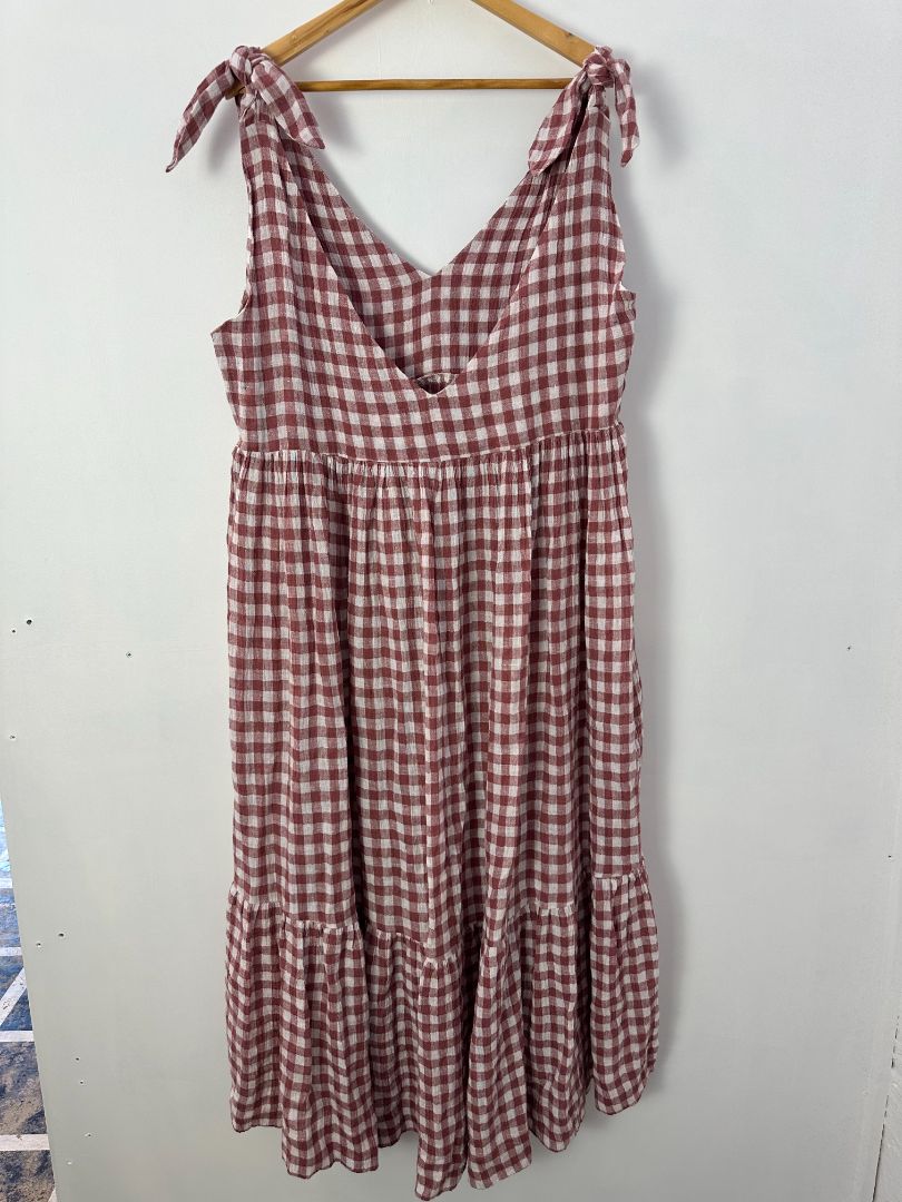 BLAK Maxi Dress, 16