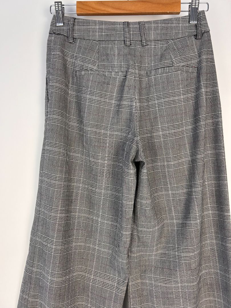 Decjuba Trousers, 6