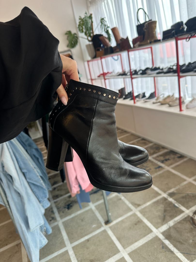Progetto Boots, 39