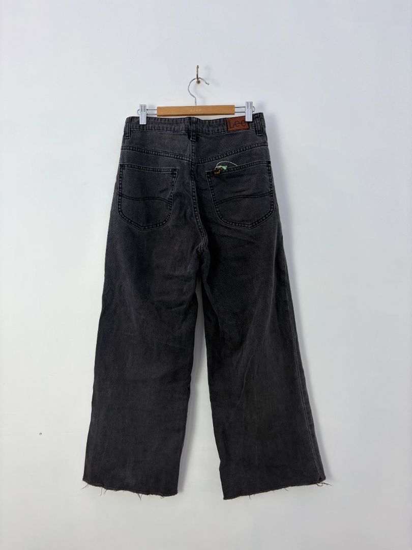 Lee Jeans, 8