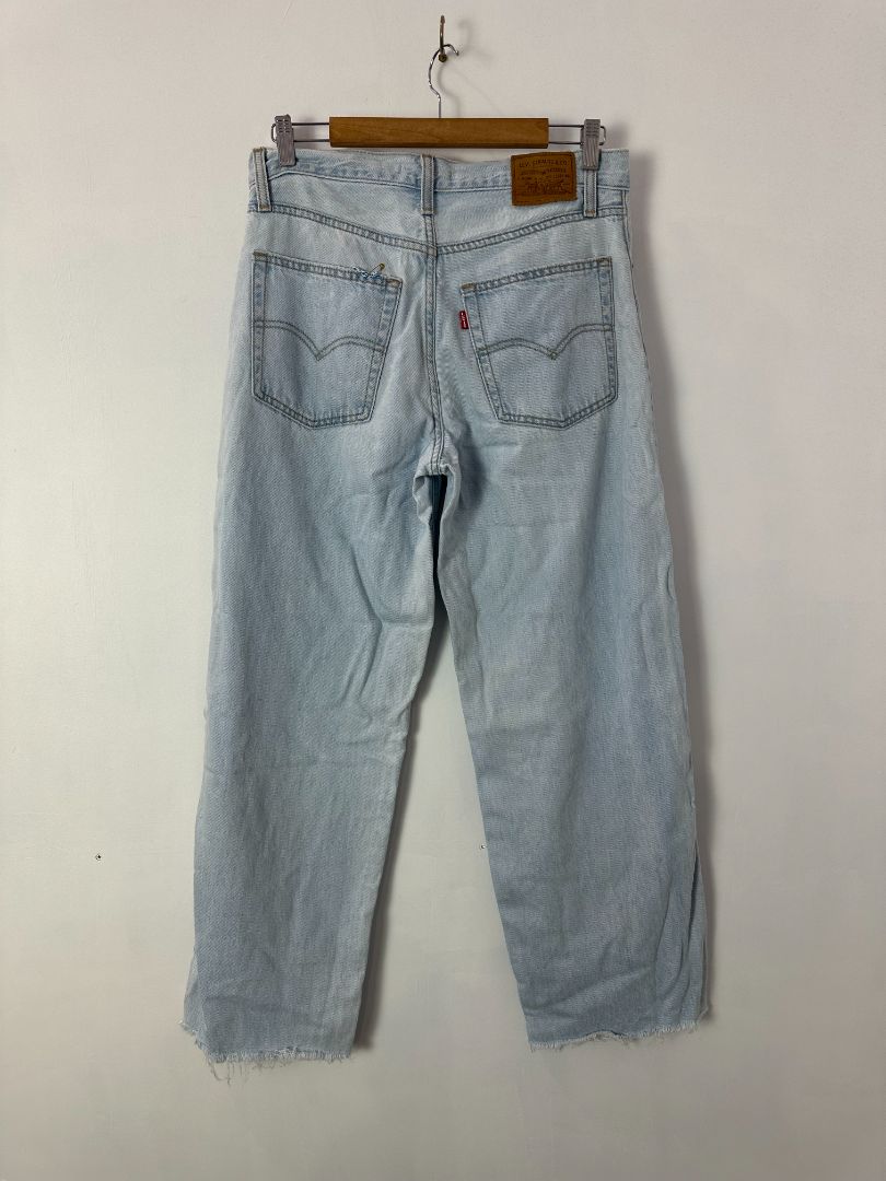 Levis Strauss & Co. Jeans, 27