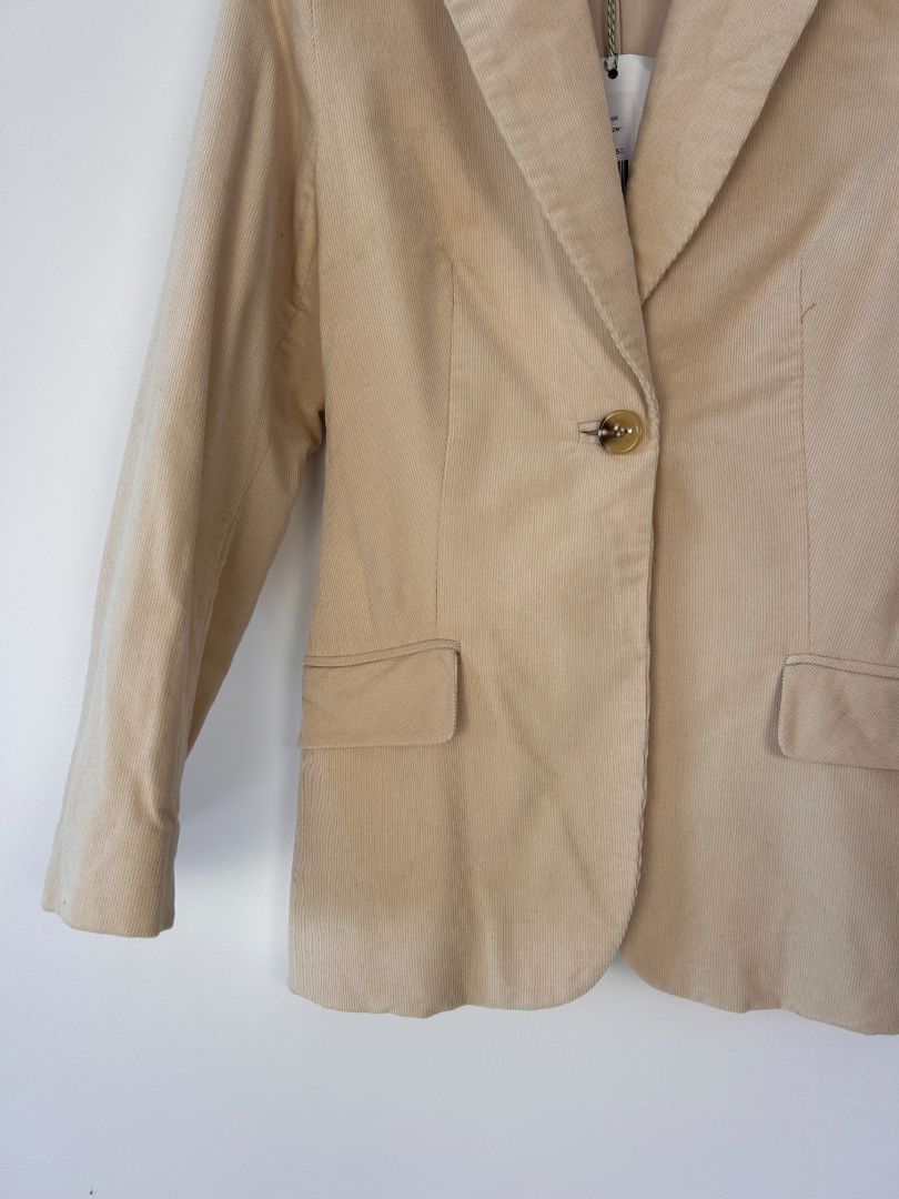 Husk Blazer, 10
