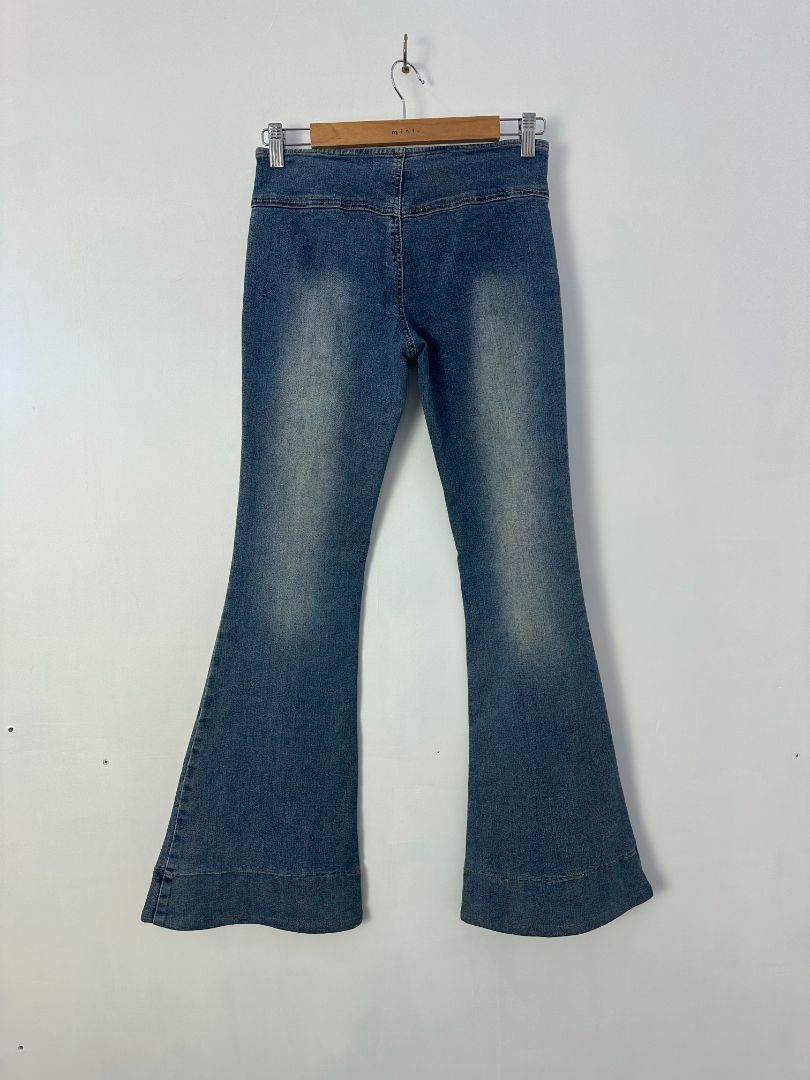 Cherrys Jeans, 8