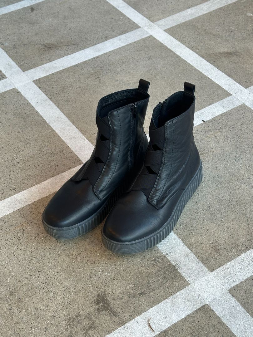 ALFIE & EVIE Boots, 39