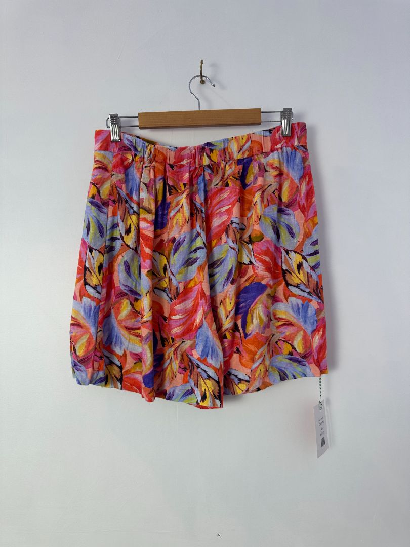 FATE + BECKER Shorts, 14