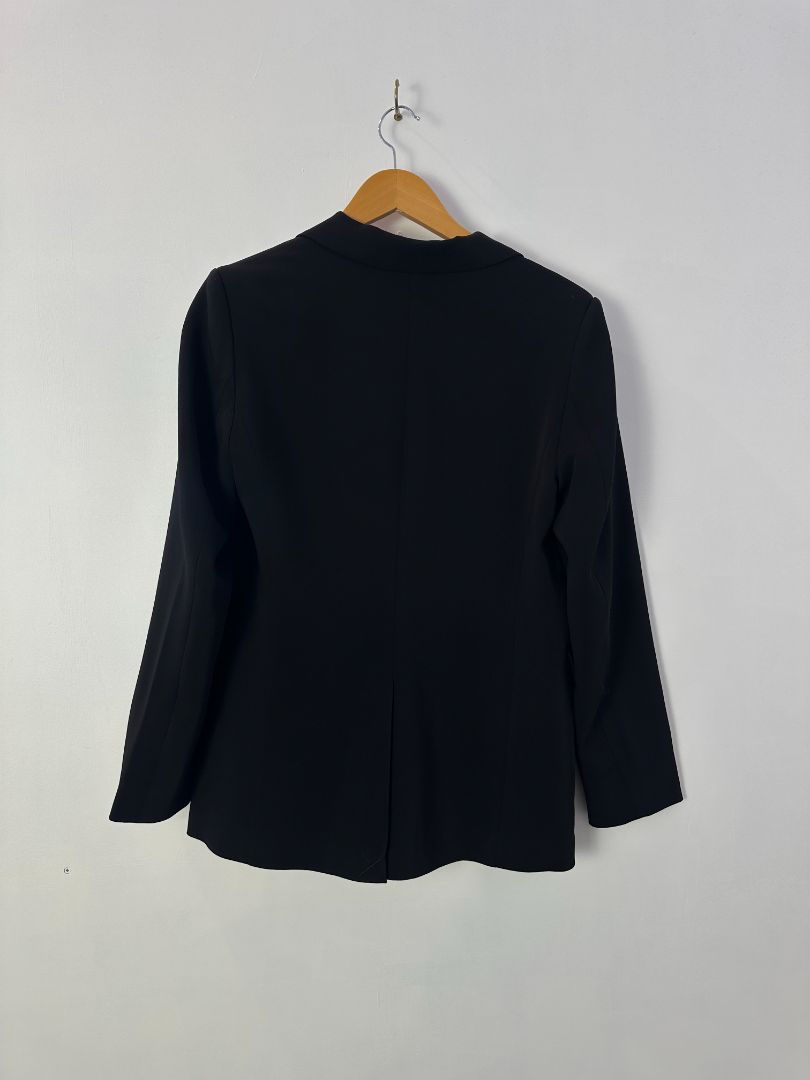 Max Blazer, 8