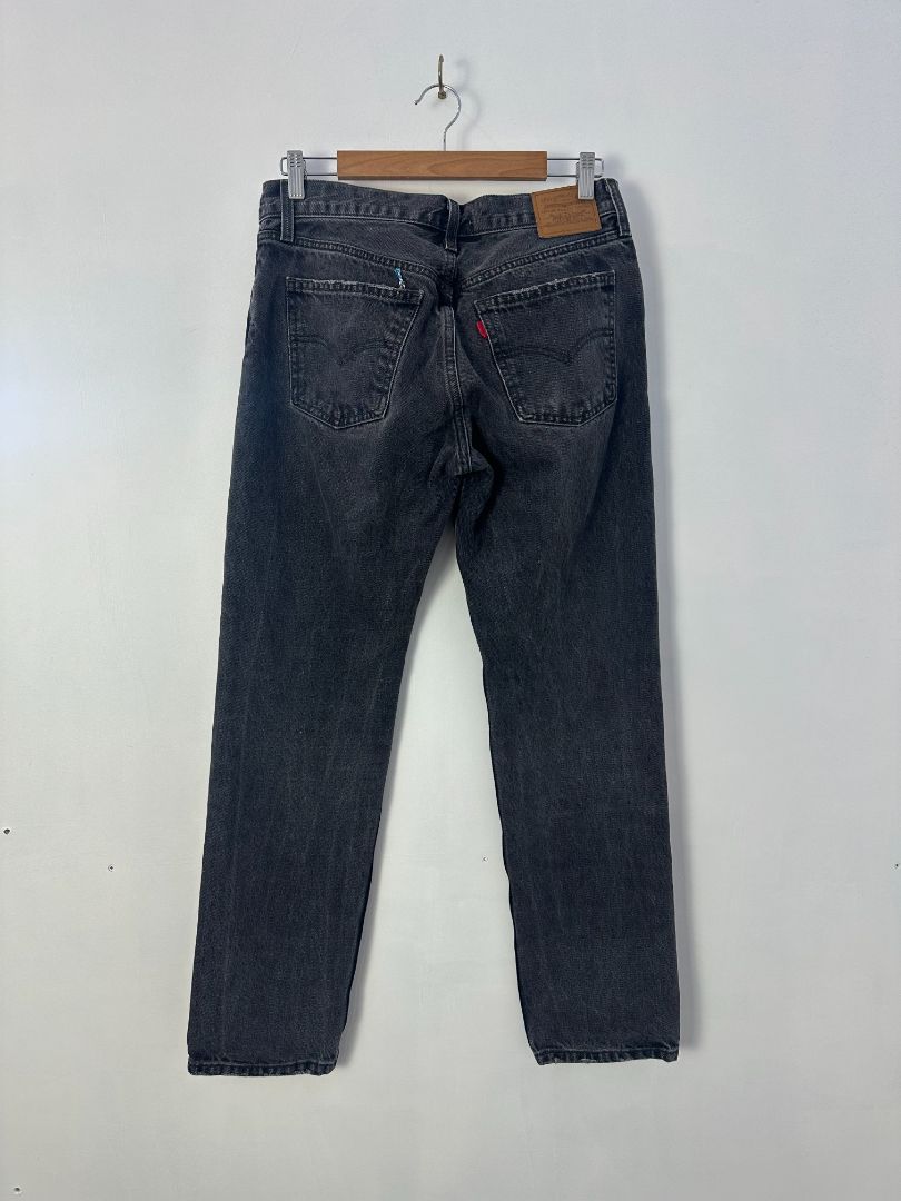 Levis Strauss & Co. Jeans, 29
