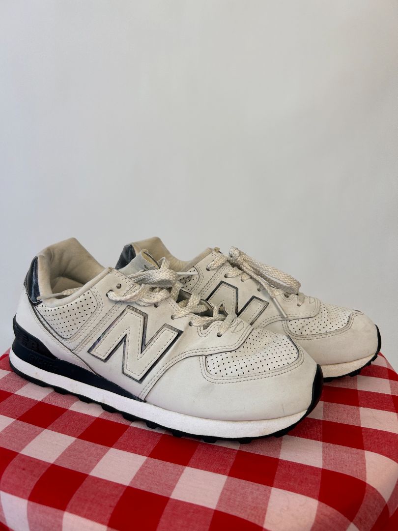 New Balance Sneakers, 40.5