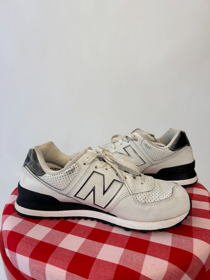 New Balance Sneakers, 40.5