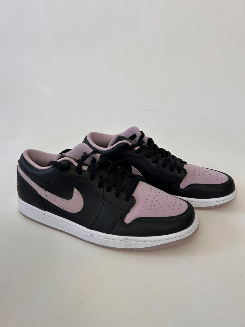 Nike Sneakers, 43