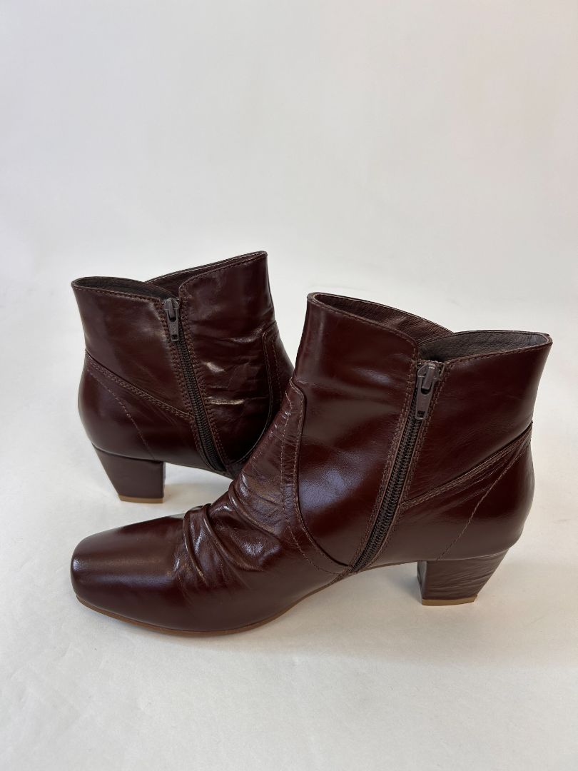 Isabella Anselmi Boots, 39