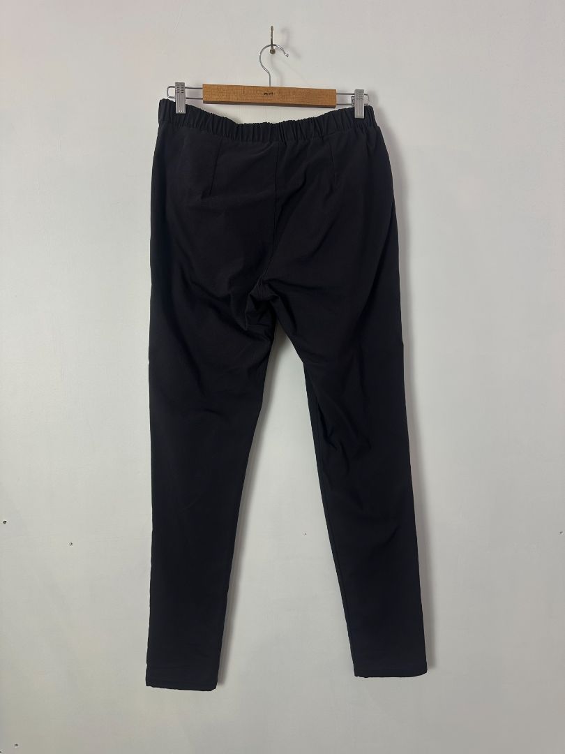 Moochi Trousers, 8