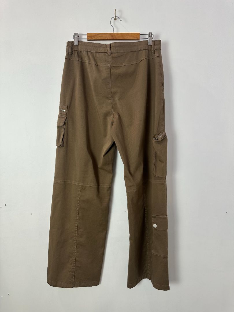 GESTUZ Trousers, 42 / XL