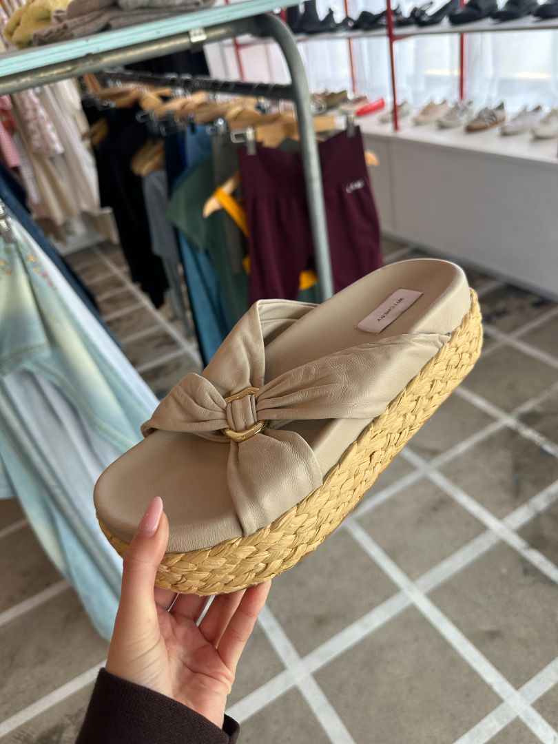 WITCHERY Sandals, 40
