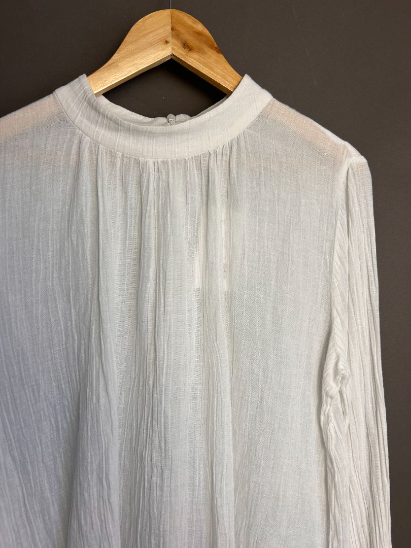juliette hogan Blouse, 12