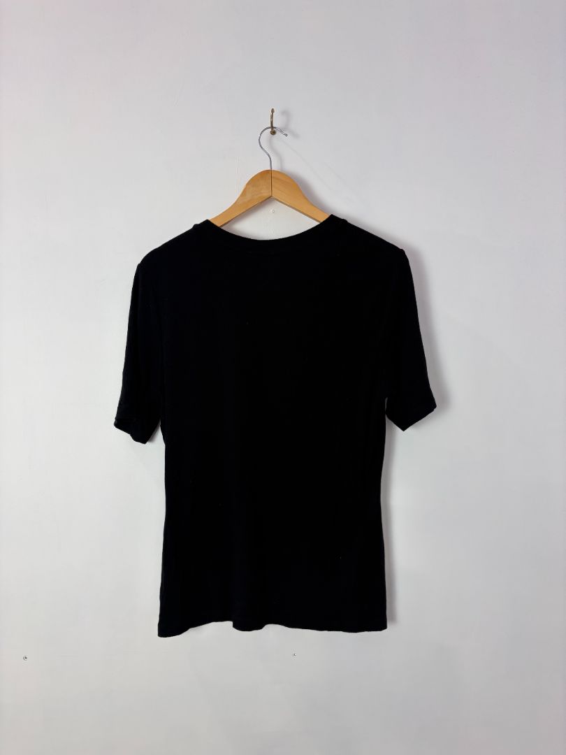 Moochi Tee, L