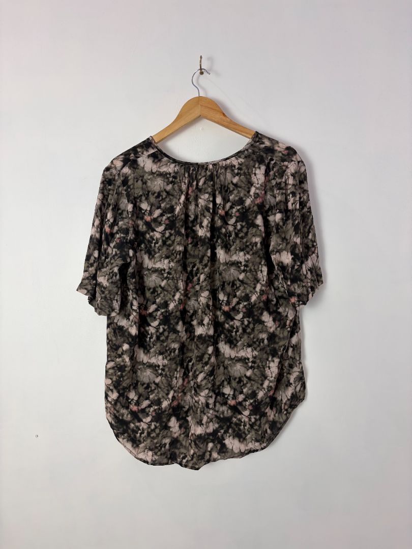 juliette hogan Blouse, 14