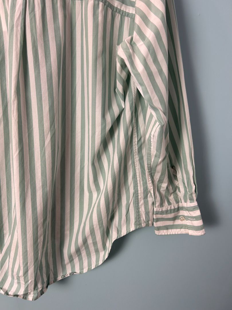 ACADEMY Button Through, XS