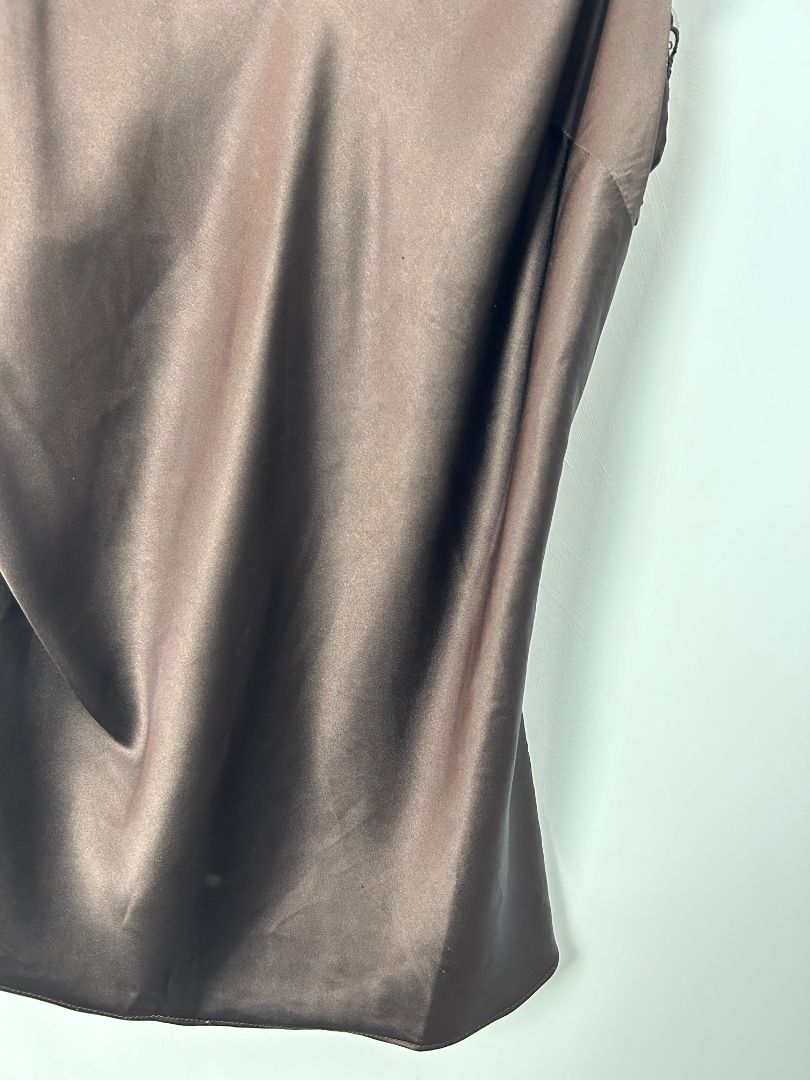 Superette Singlet, 10