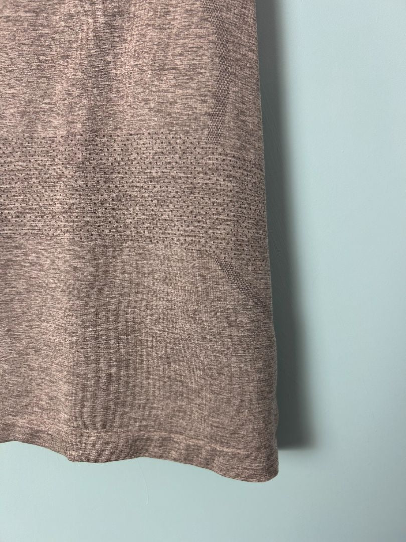 Luluemon Top, 10