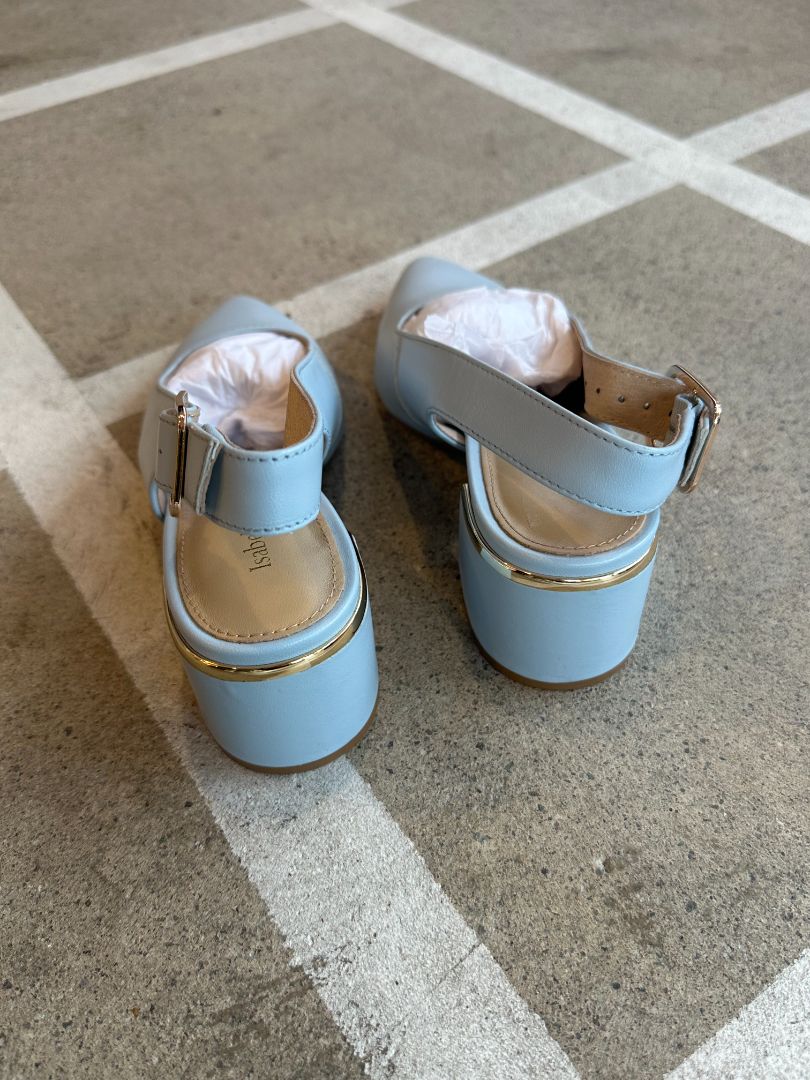 Isabella Anselmi Heels, 35