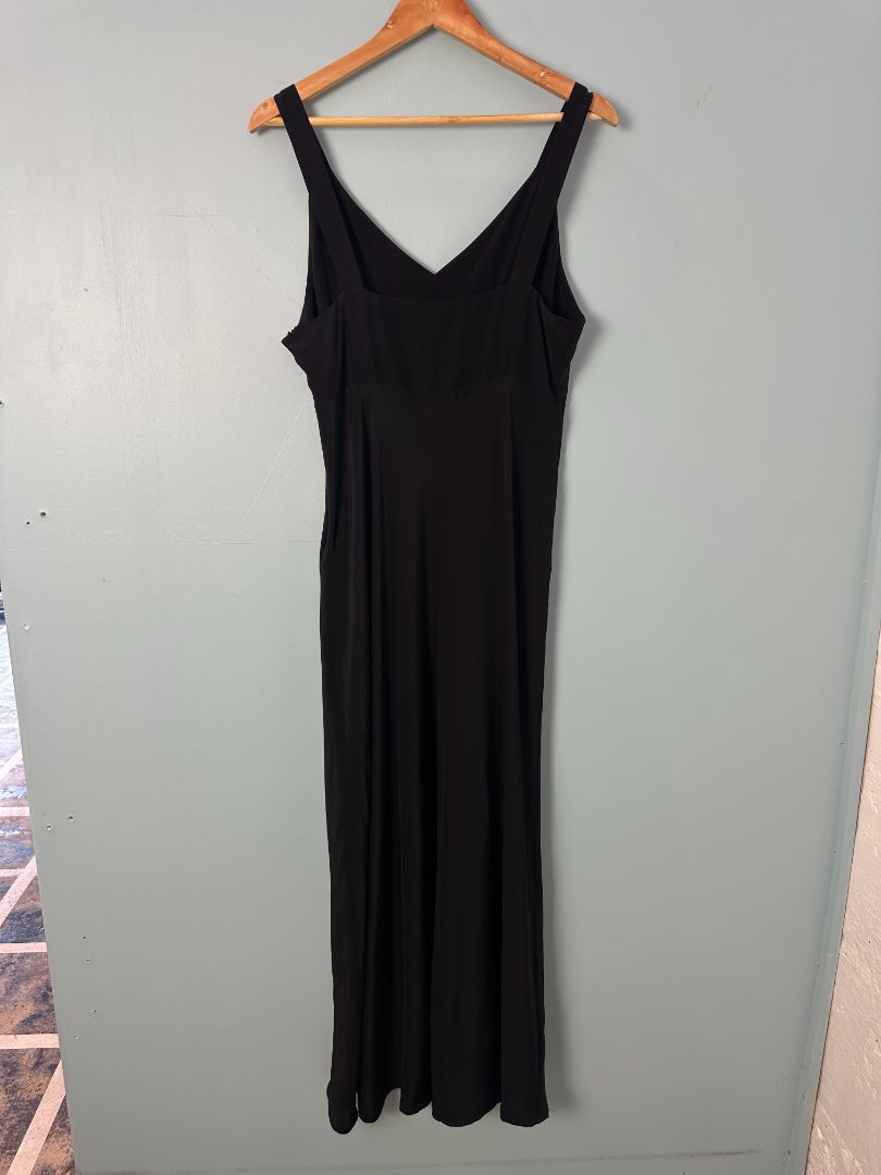juliette hogan Midi Dress, 12