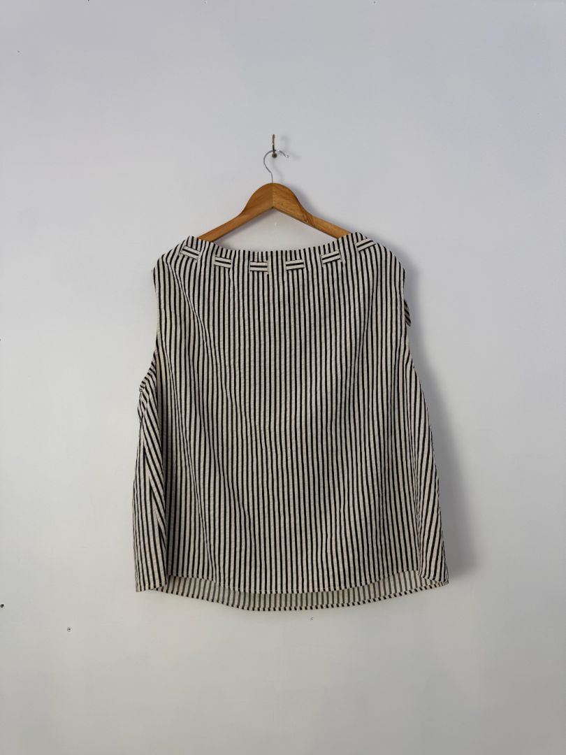 Moochi Top, 14