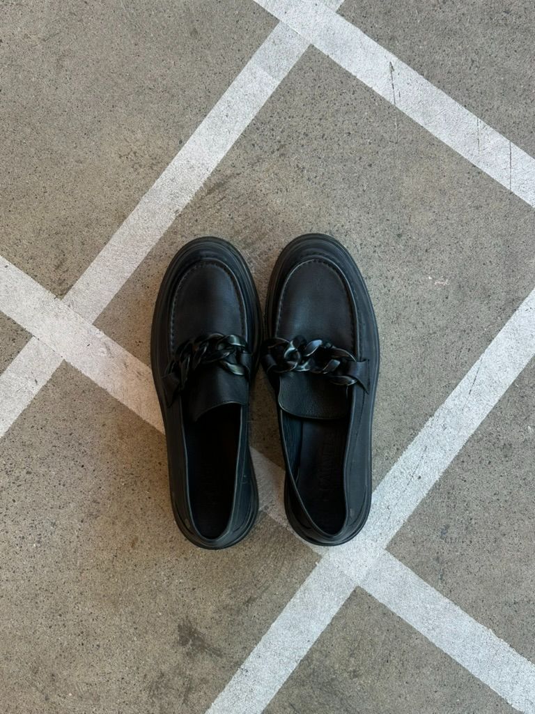 Carmela Loafers, 40