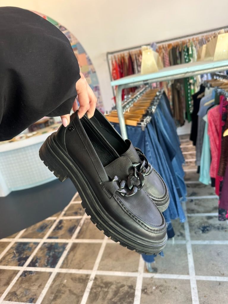Carmela Loafers, 40