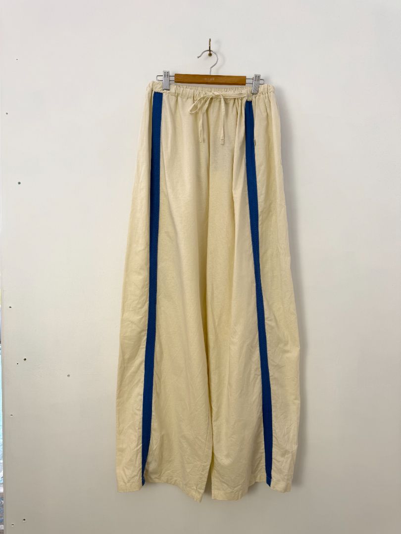 ARAMINTA JAMES Trousers, M