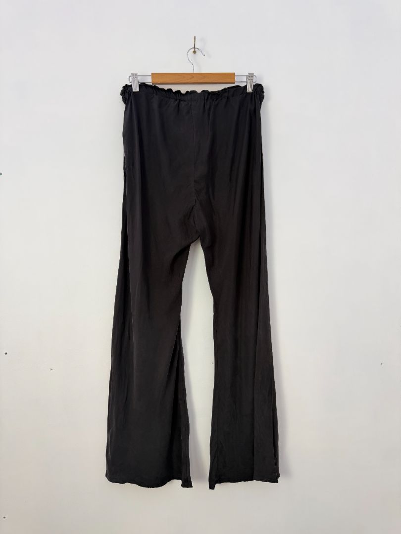 Moochi Trousers, 12