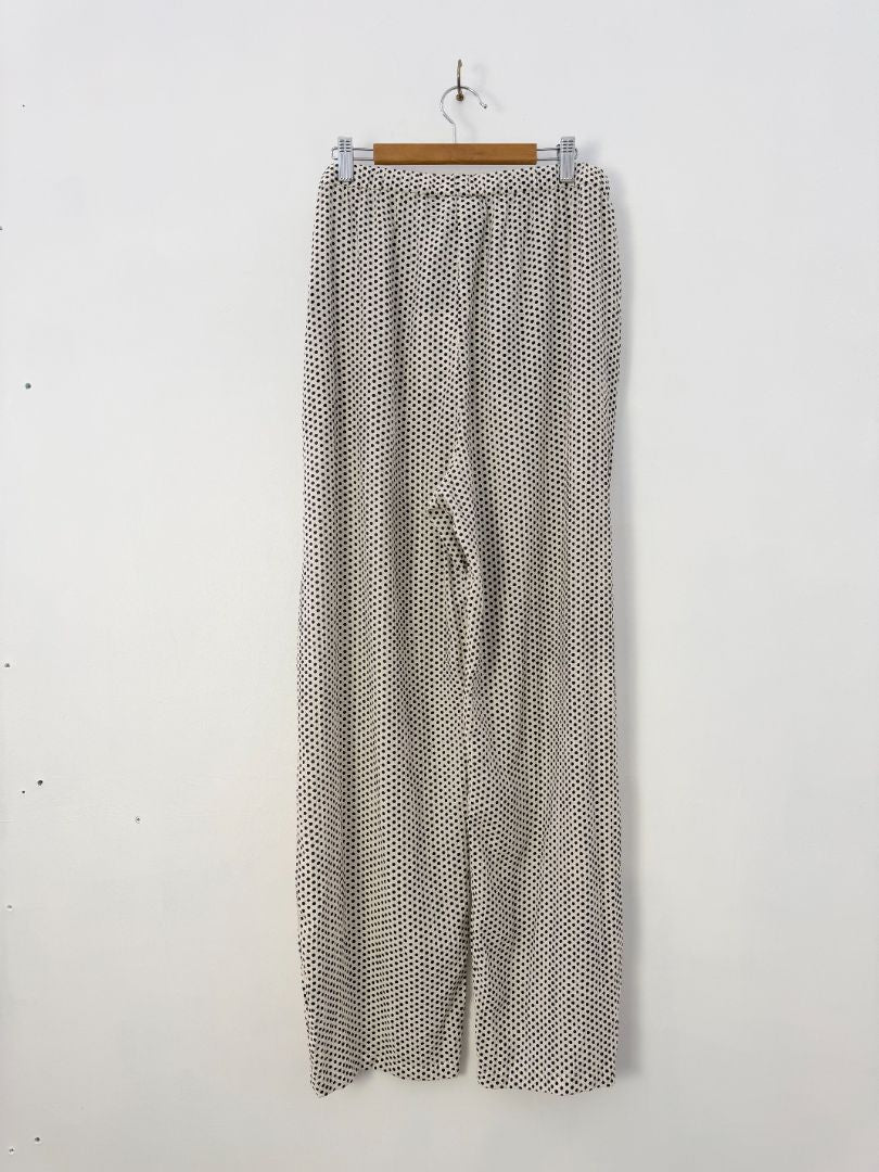 Moochi Trousers, 12