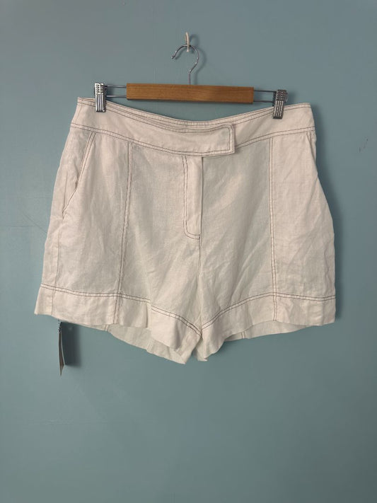 Max Shorts, 14