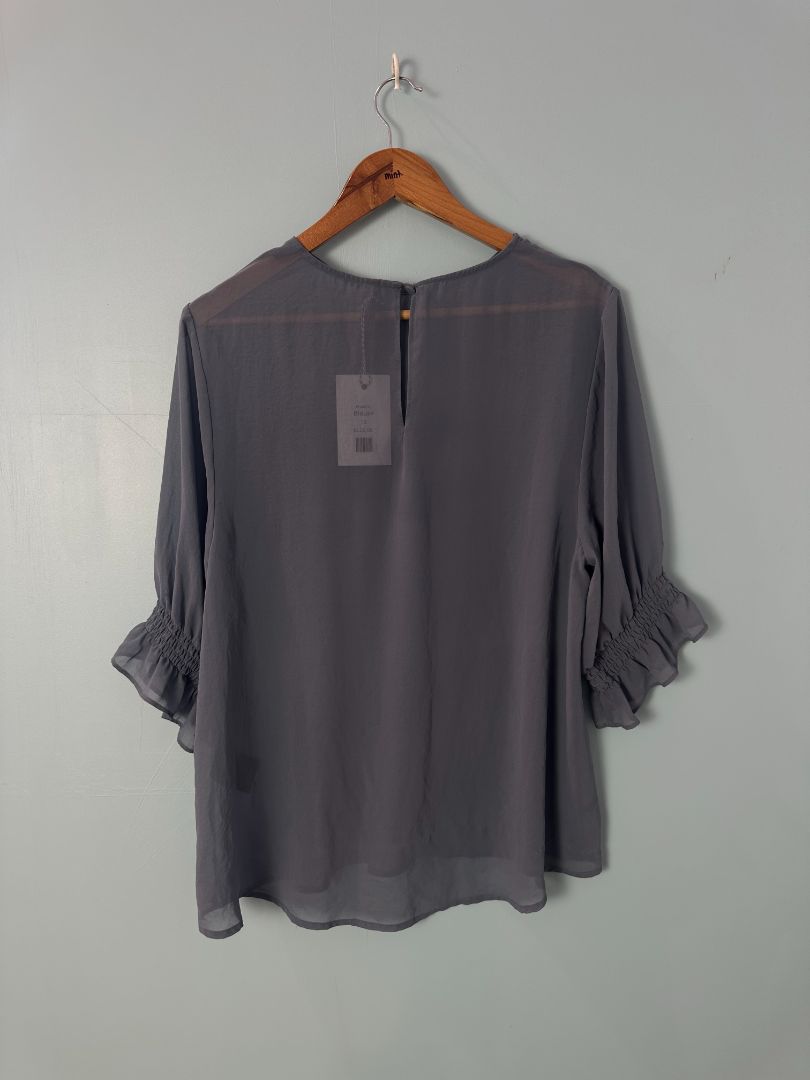 Moochi Blouse, 10