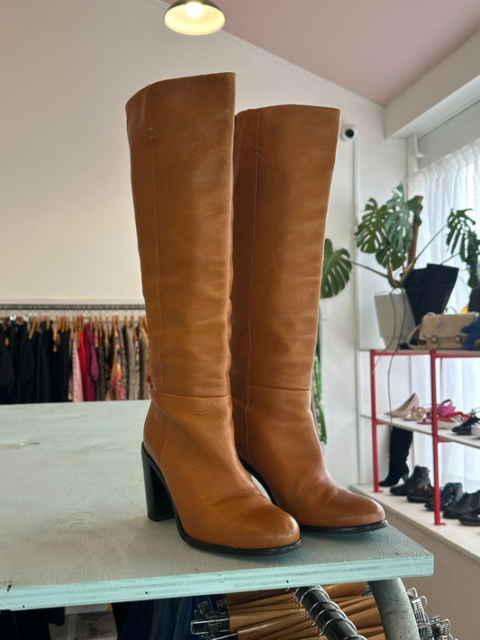Country Road Boots, 38