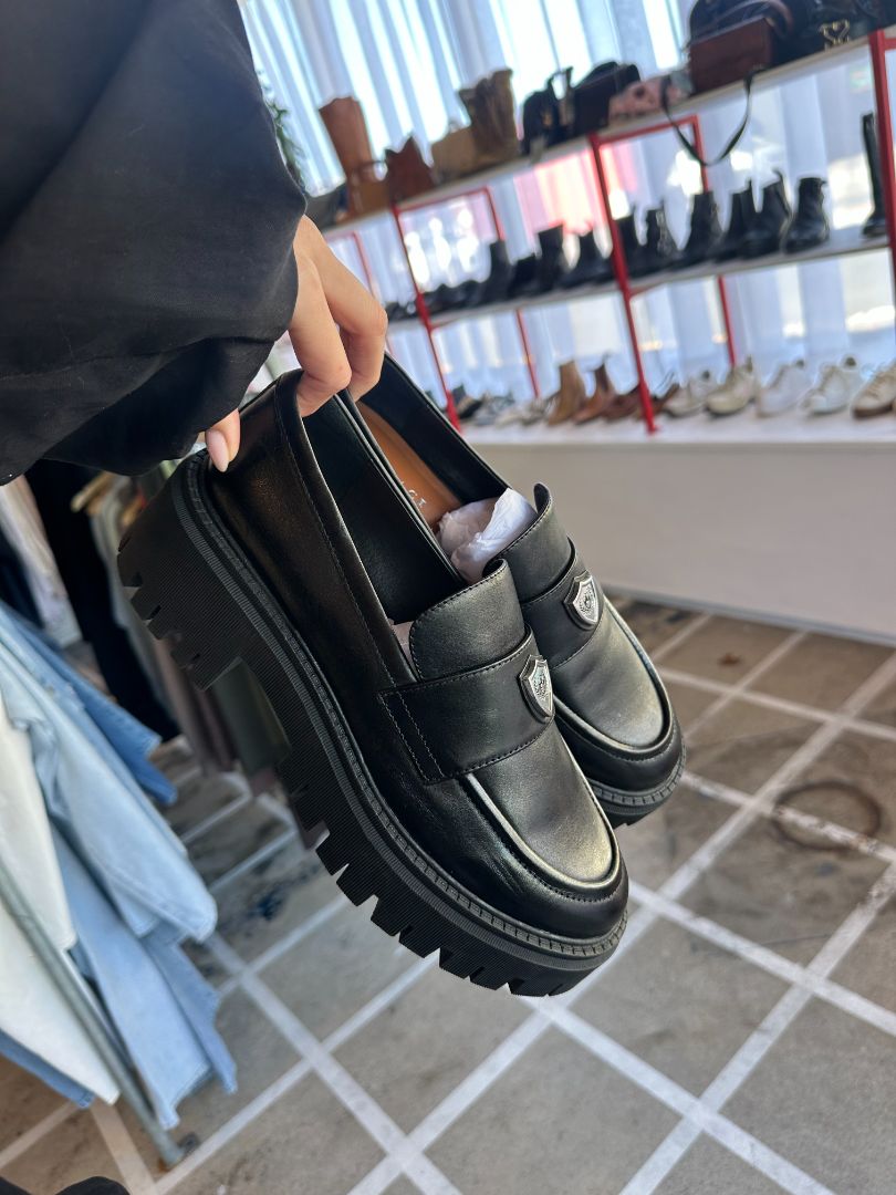 MI PIACI Loafers, 40
