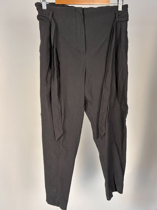 Moochi Trousers, 10