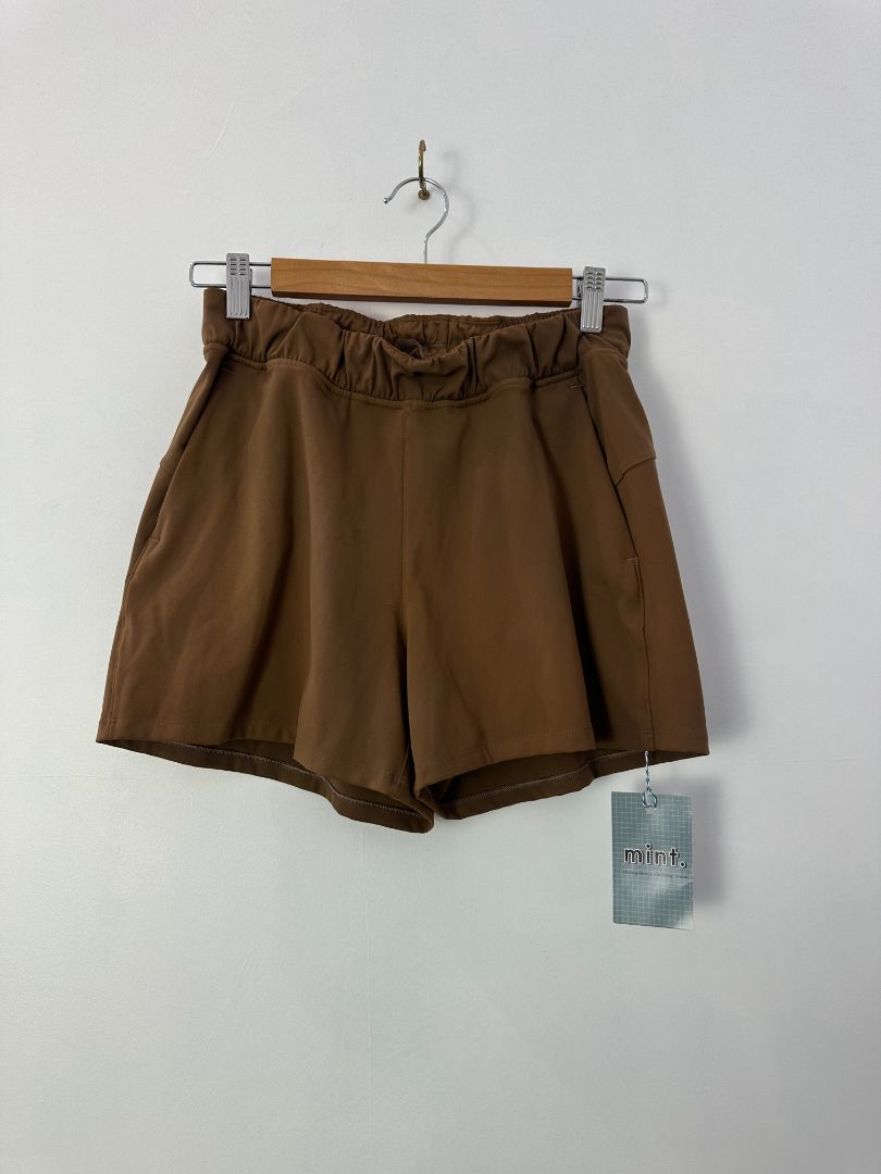 Lululemon Shorts, M