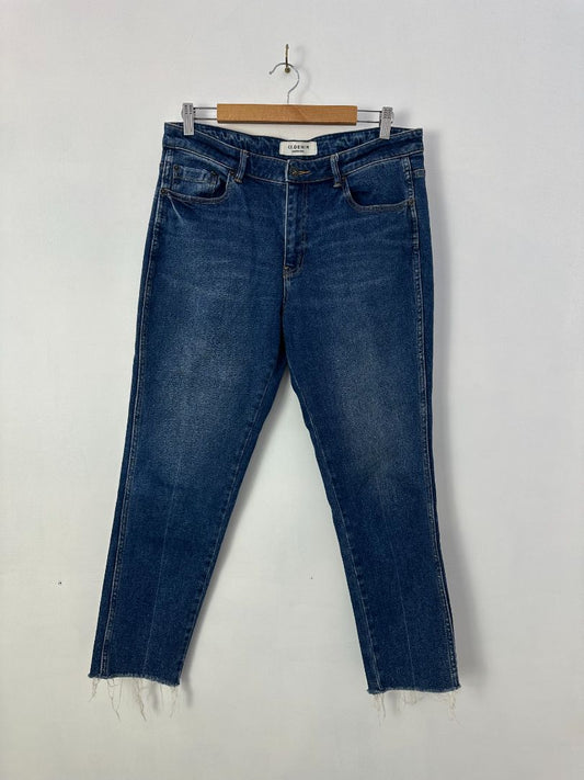 Country Road Jeans, 12