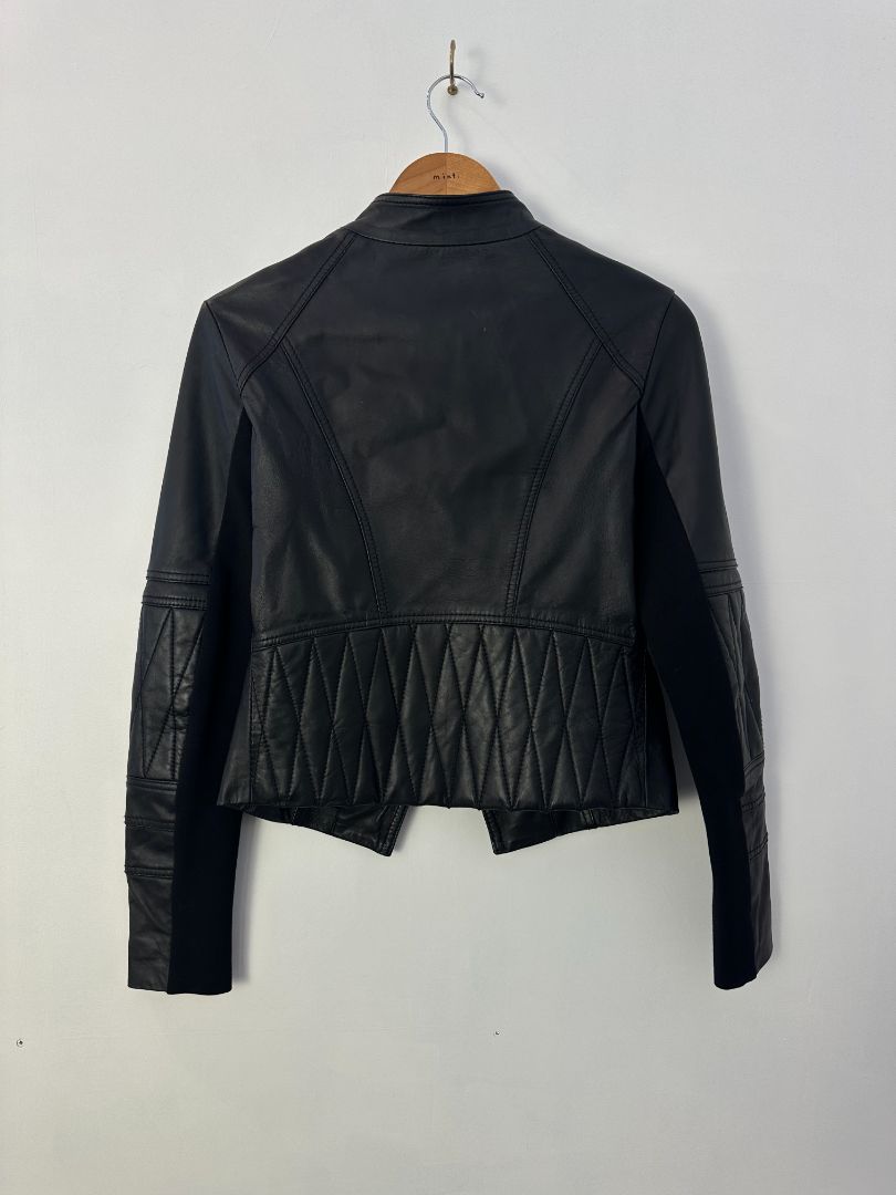 Moochi Jacket, 8