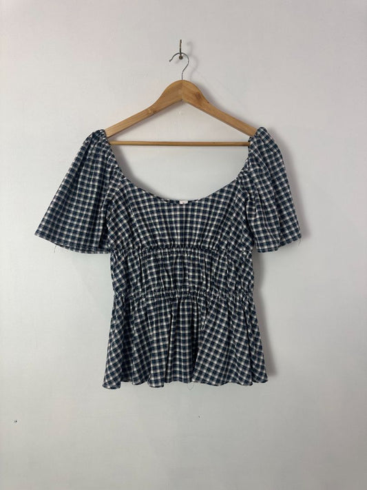 ELLIS Top, 8