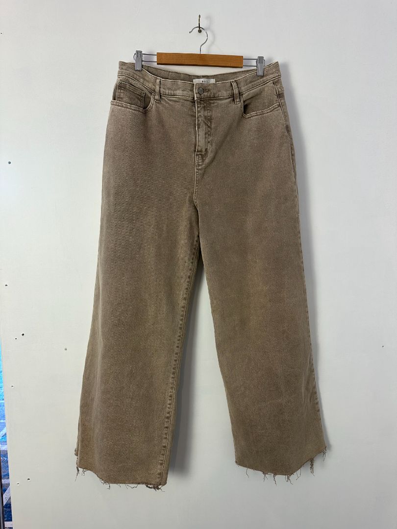Max Jeans, 16