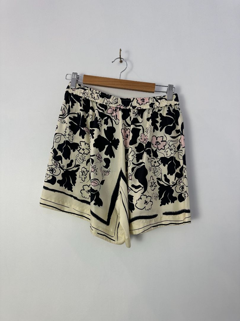 VIKTORIA & WOODS Shorts, 1