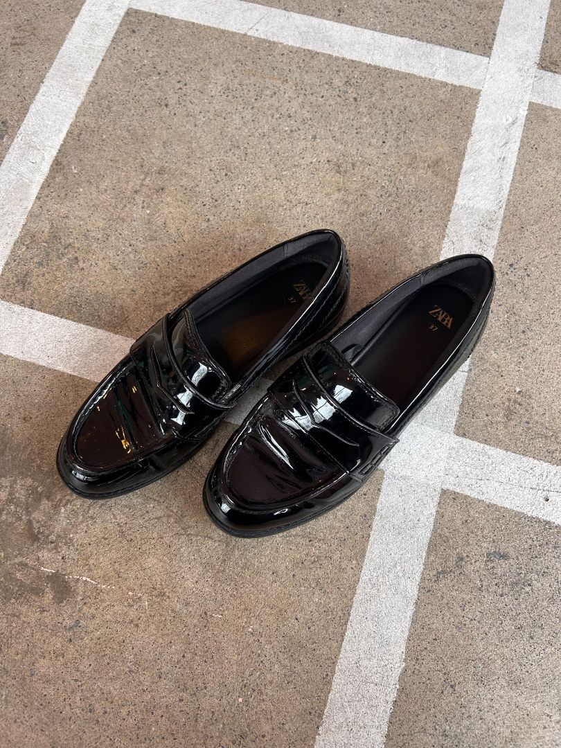 Zara Loafers, 37