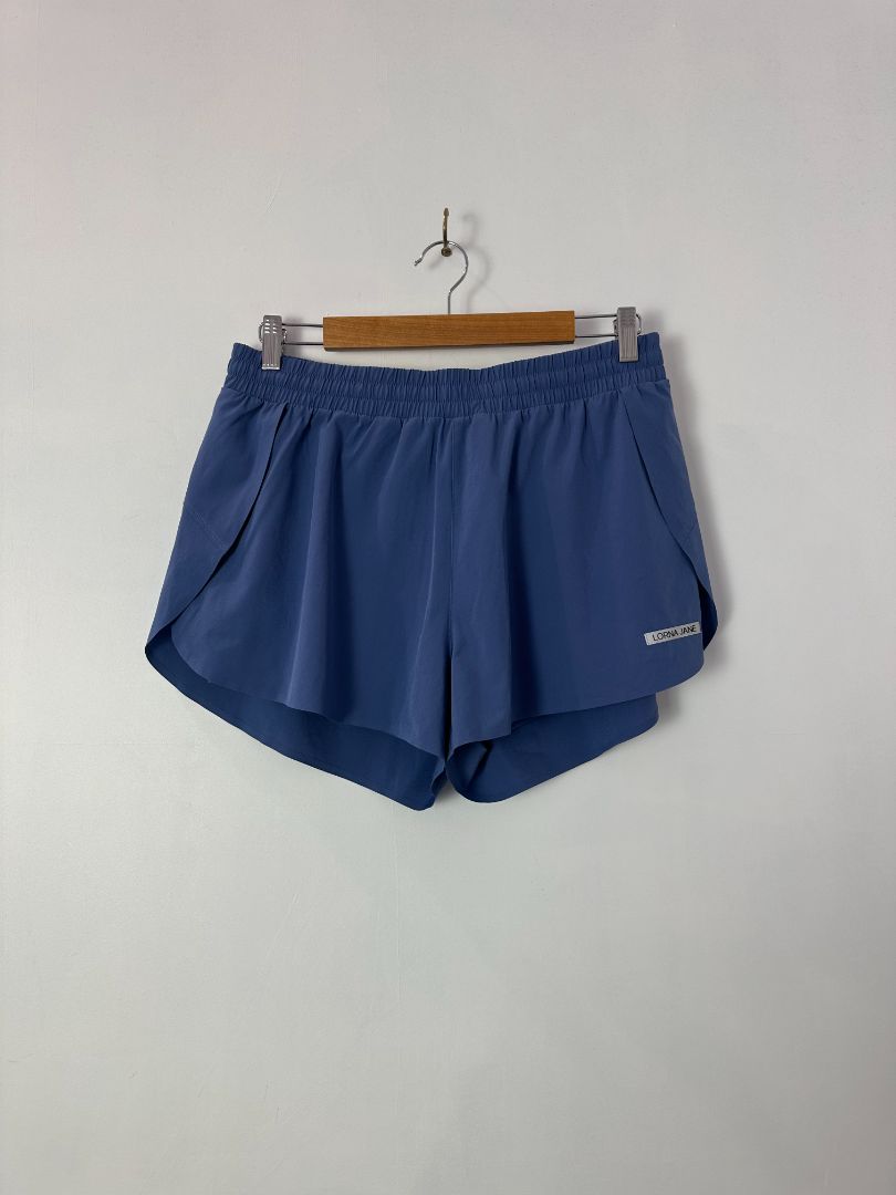Lorna Jane Shorts, L