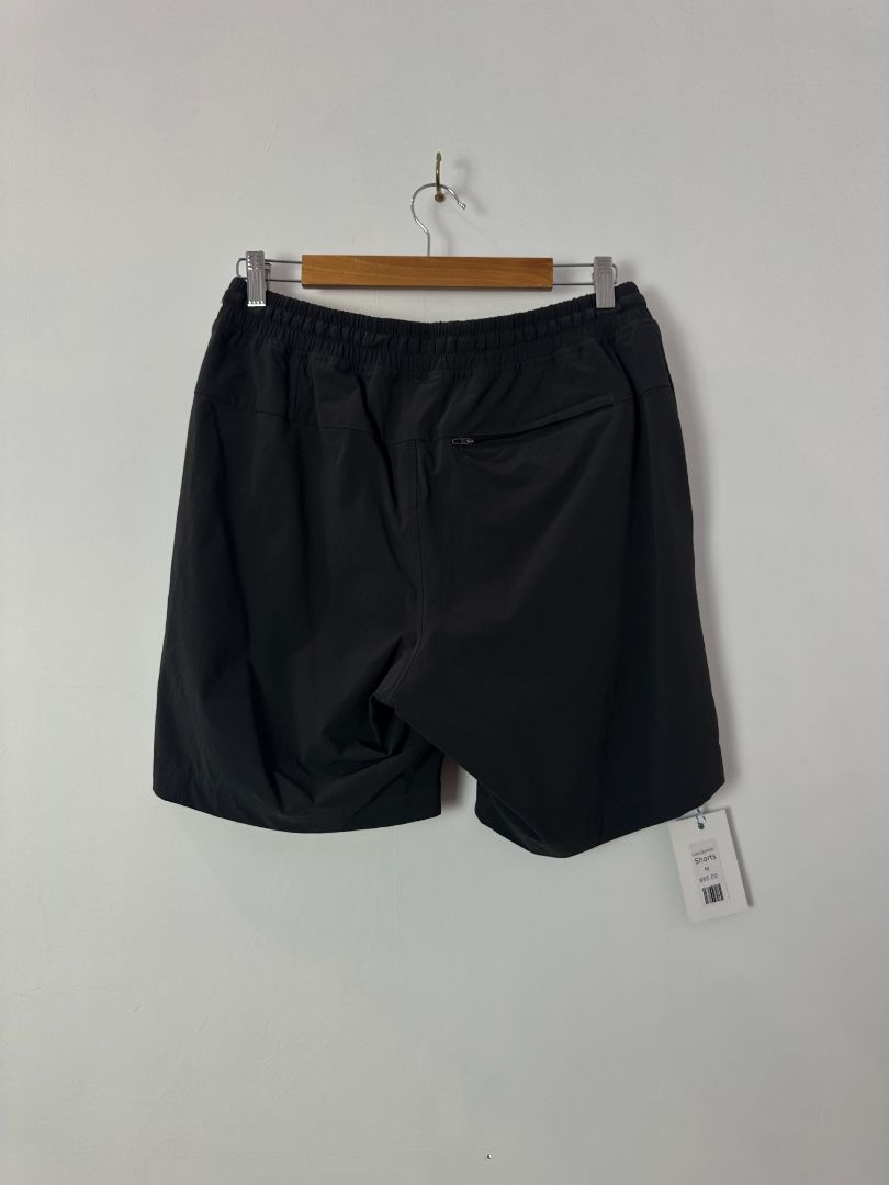 Lululemon Shorts, M