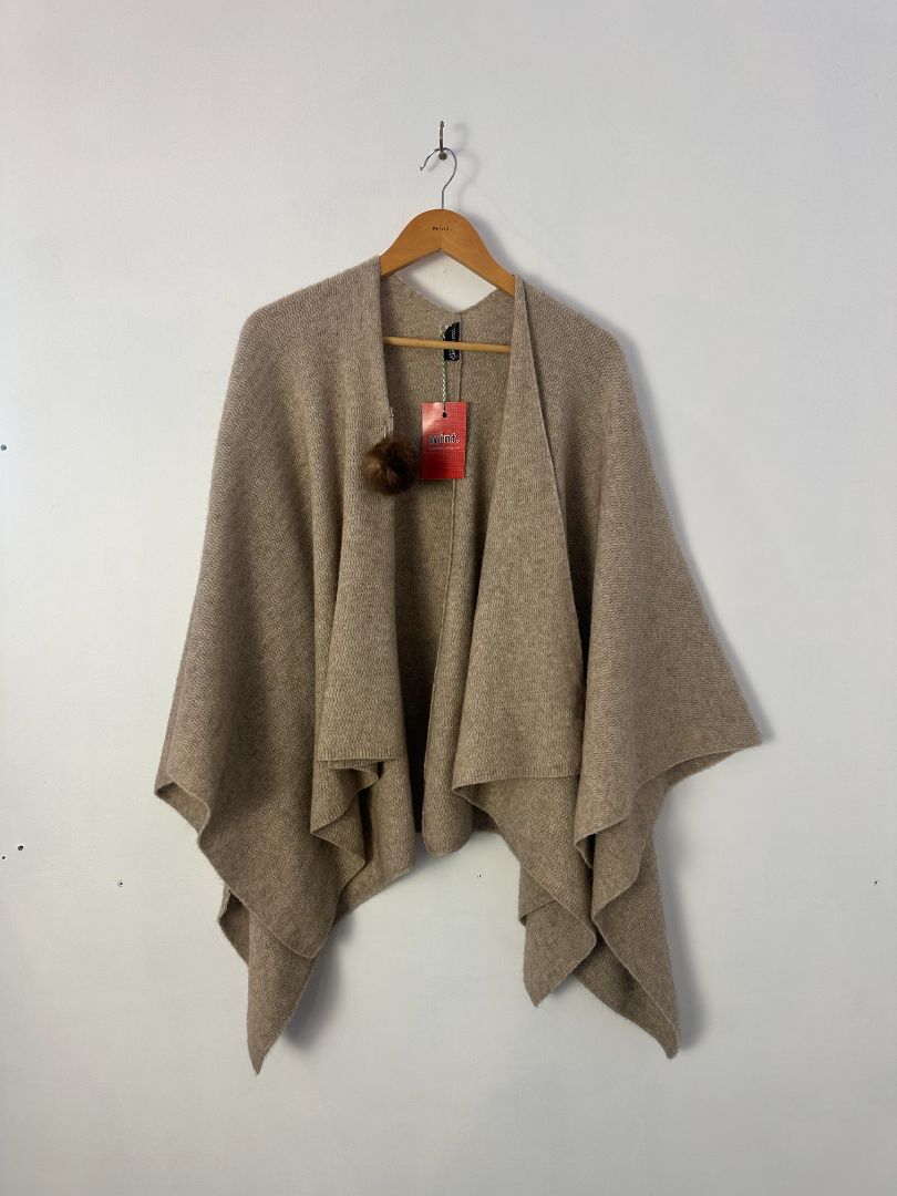 Possumdown Poncho, One size