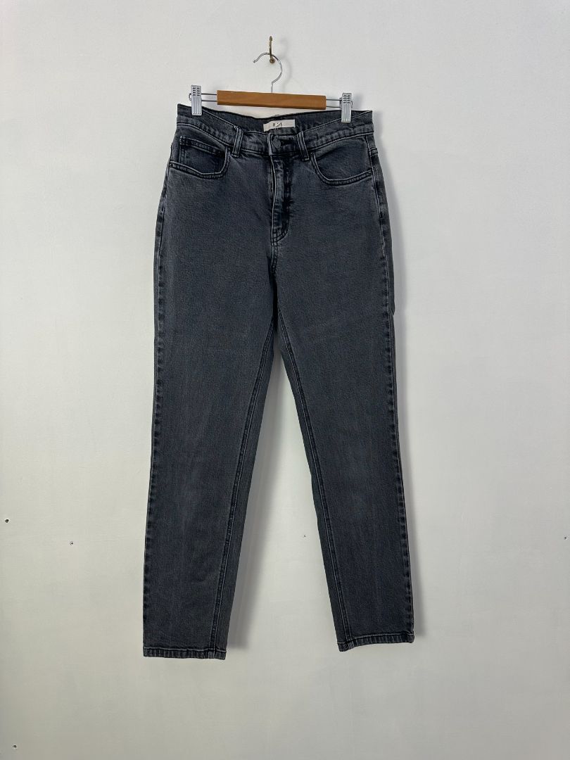 Max Jeans, 8