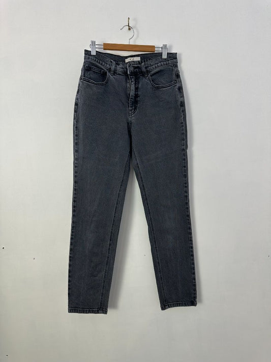 Max Jeans, 8